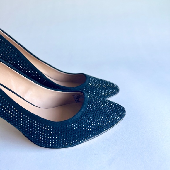 INC International Concepts Black Fabric Black Glitter Dots Almond Toe Pumps sz 8 - Picture 4 of 15